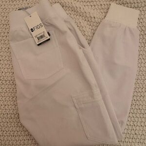 Figs white Jogger Scrub in optic white
